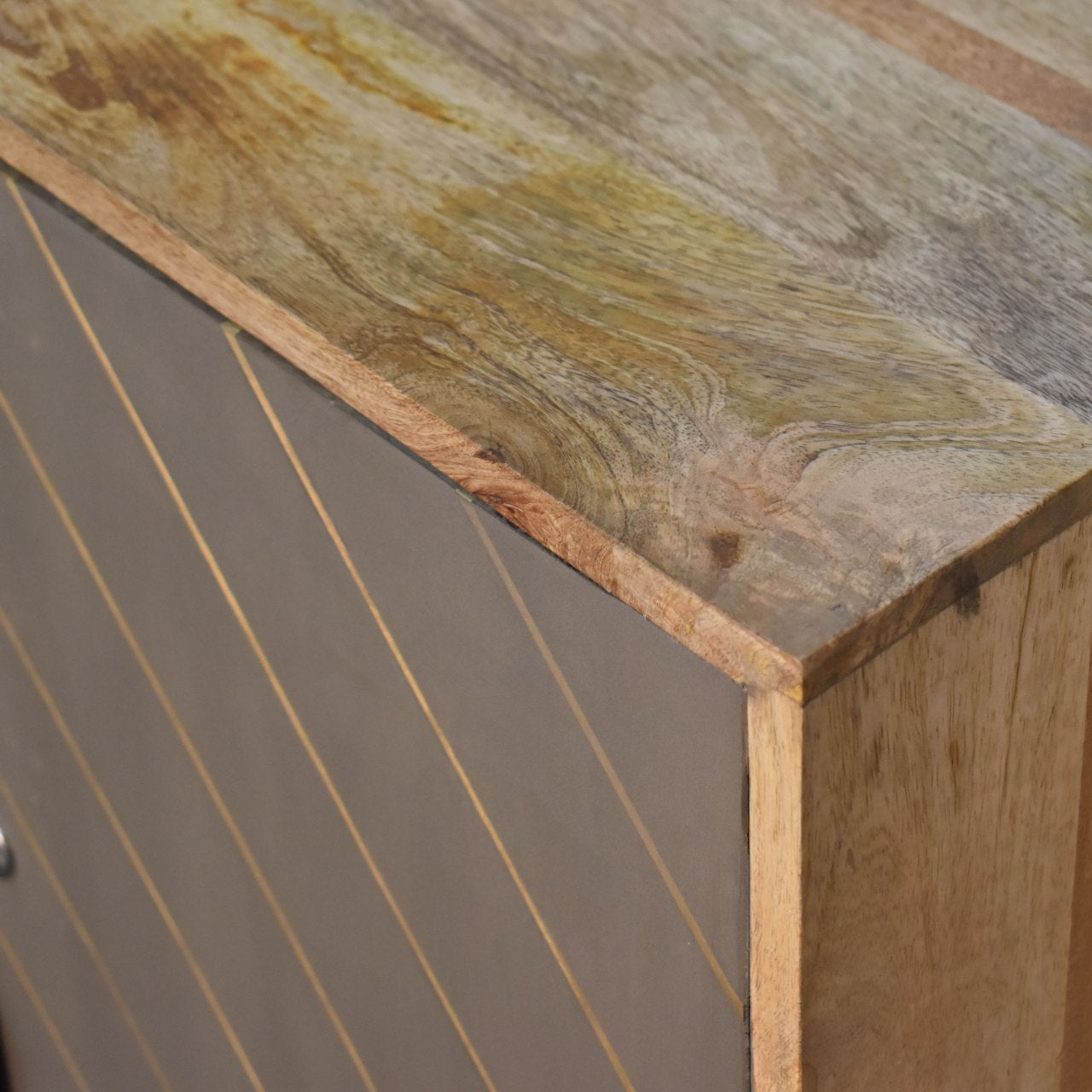 Buffet ciment laiton marqueté