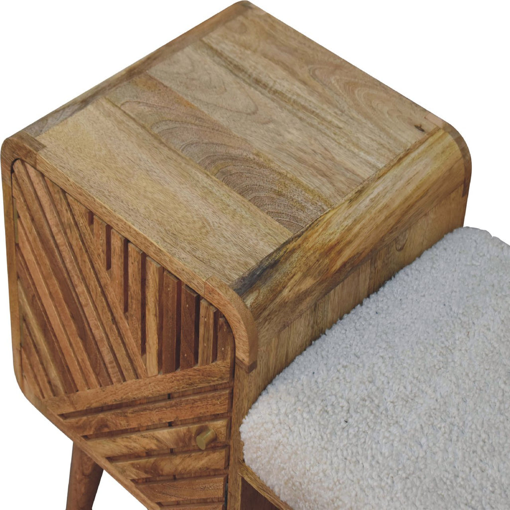 Table d'appoint bouclé sculpté