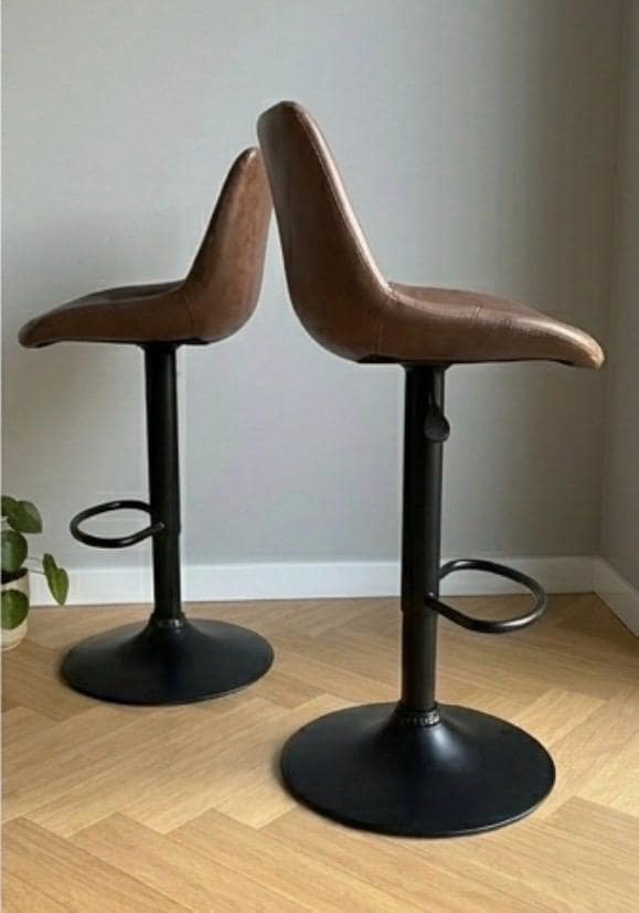 Why choose this bar stool?