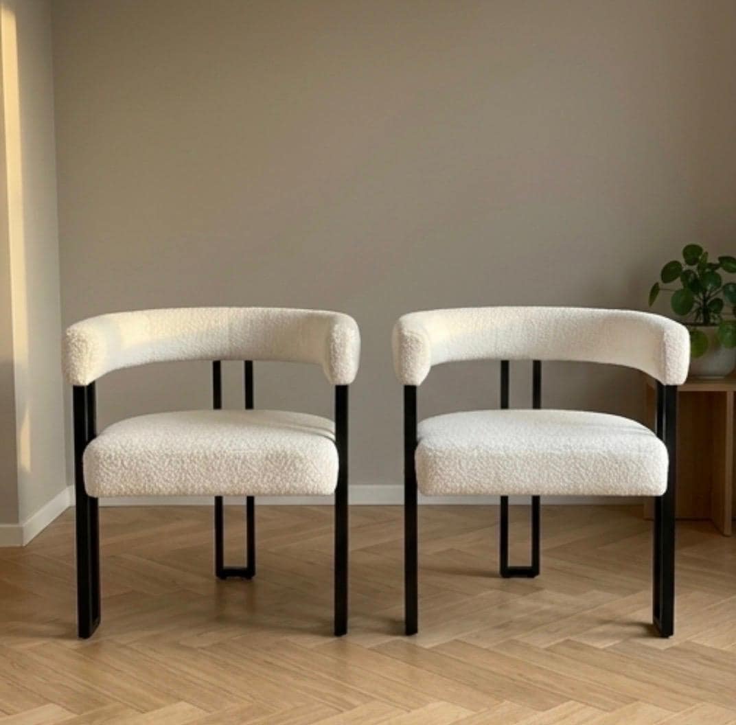 Set of 2 Off White Armchairs | 18.5" Height | Dining Room Seat | Modern Style